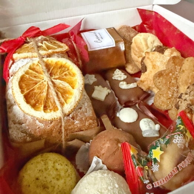 Подарочный набор сладостей L