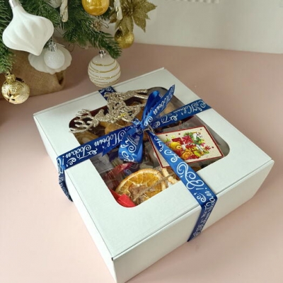 Подарочный набор сладостей L