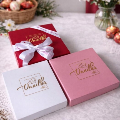 Подарочный набор пирожных на Пасху «весенние послания»